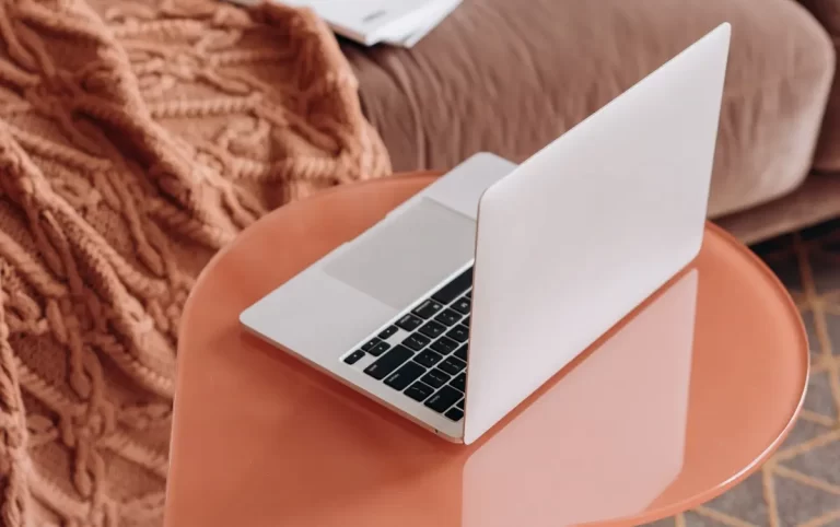Δεν ανοίγει το laptop?