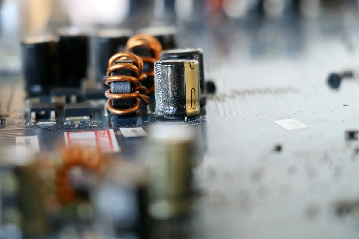 Πώς να ελέγξετε και να αλλάξετε τη μπαταρία CMOS