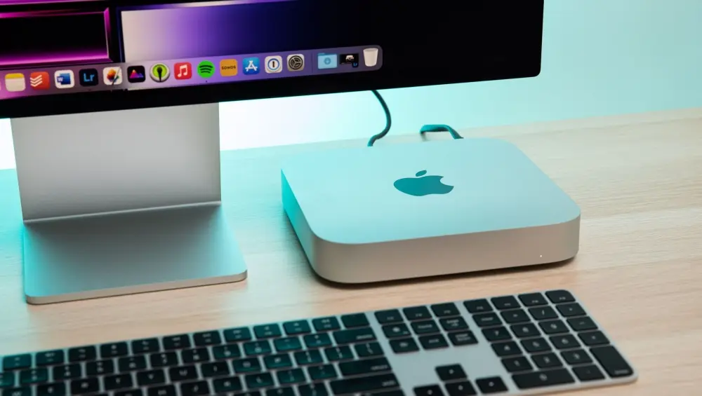 Mac mini (M2 Pro, 2023)