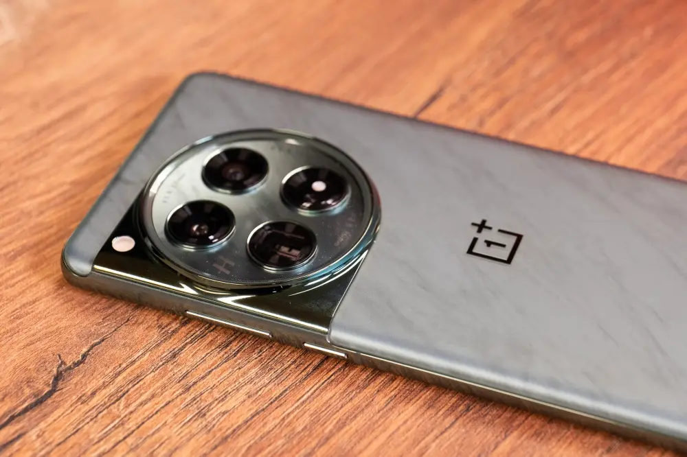 OnePlus 12