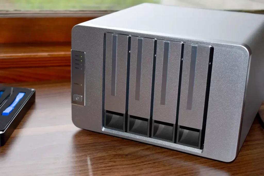 DAS Enclosure